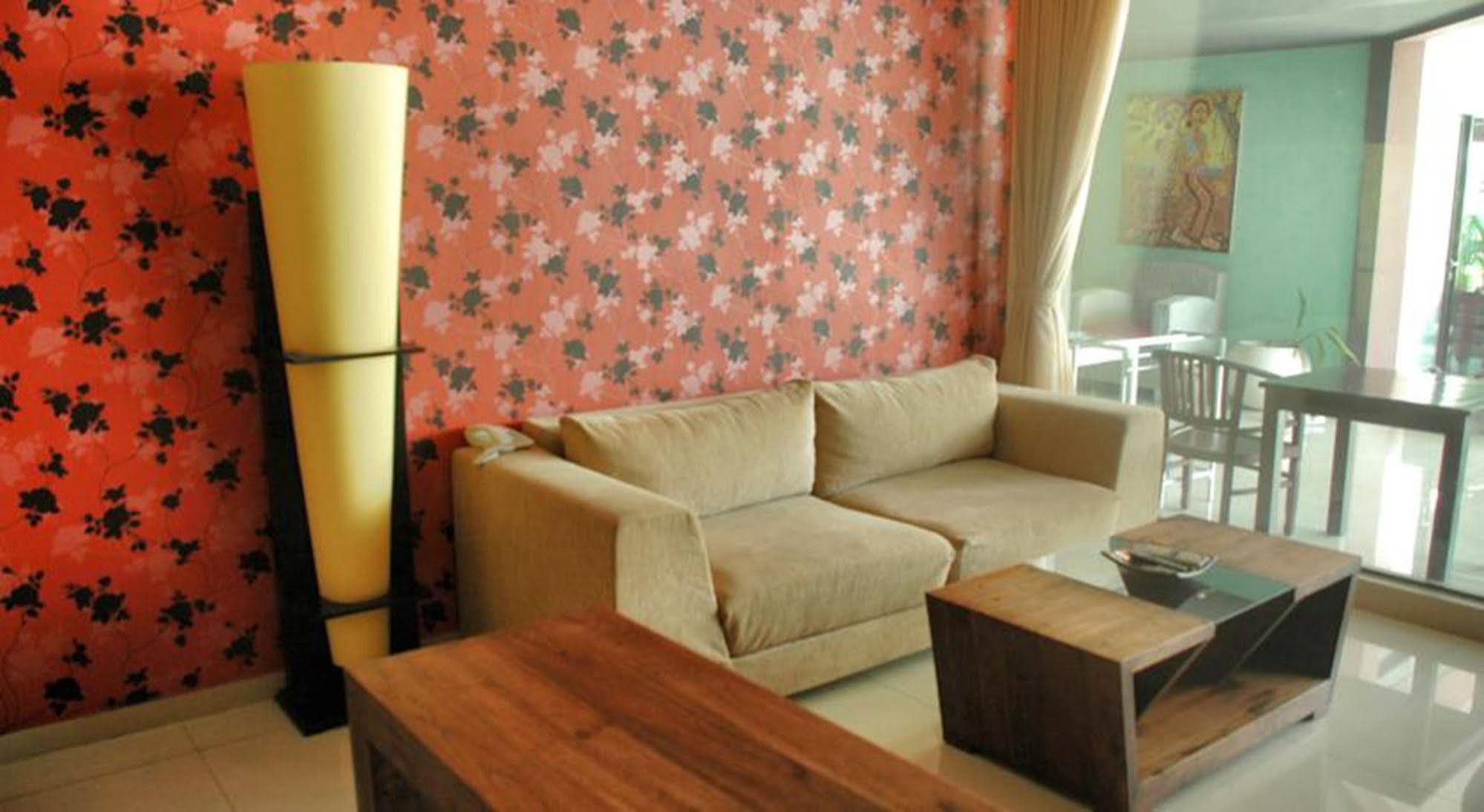 Marinos Place Legian Exteriör bild